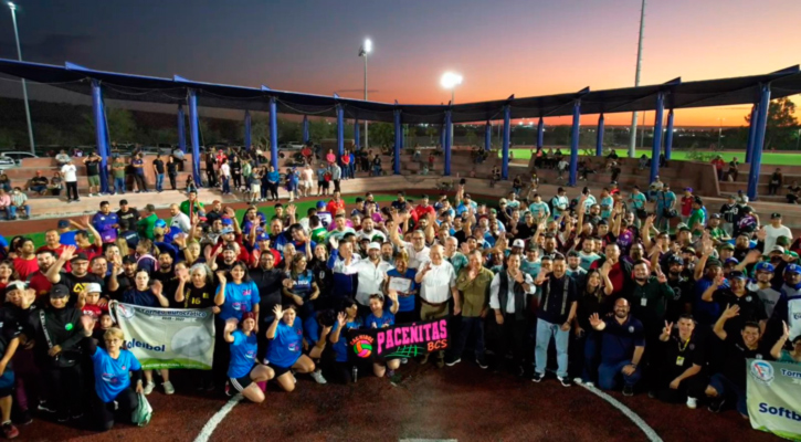 Encabezó Víctor Manuel Castro inauguración histórica de ligas burocráticas y refrenda impulso al deporte en BCS