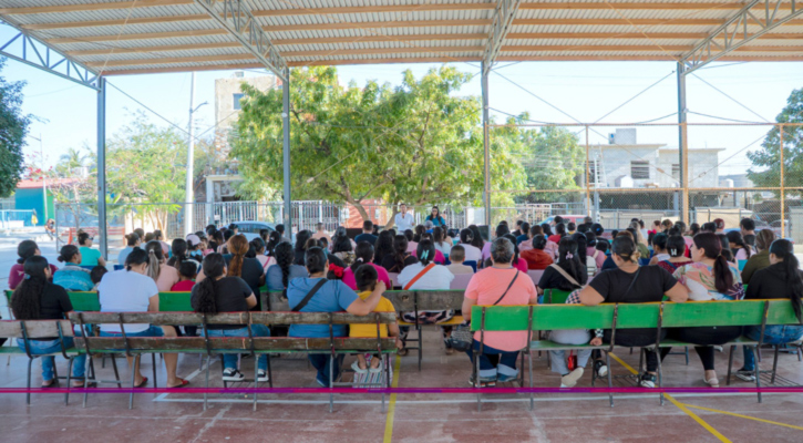 Capacita Sipinna Los Cabos a más de 290 responsables de crianza en primaria de Vista Hermosa