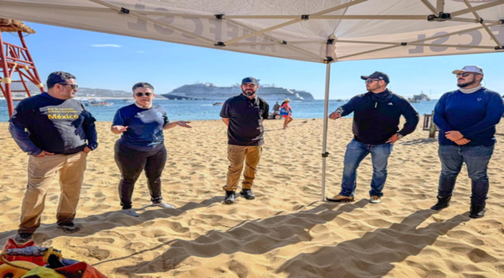 Realizan simulacro de atención a ballenas enmalladas en playa El Corsario, en CSL