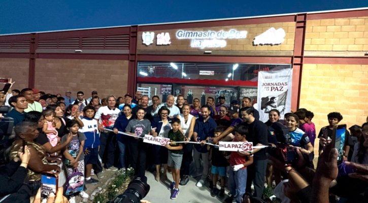 Acudió el gobernador Víctor Castro a inauguración de nuevas instalaciones deportivas en La Paz