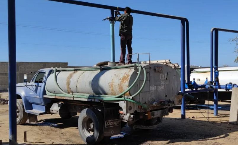 En Los Cabos la distribución de agua en pipas se hizo la regla: Conagua
