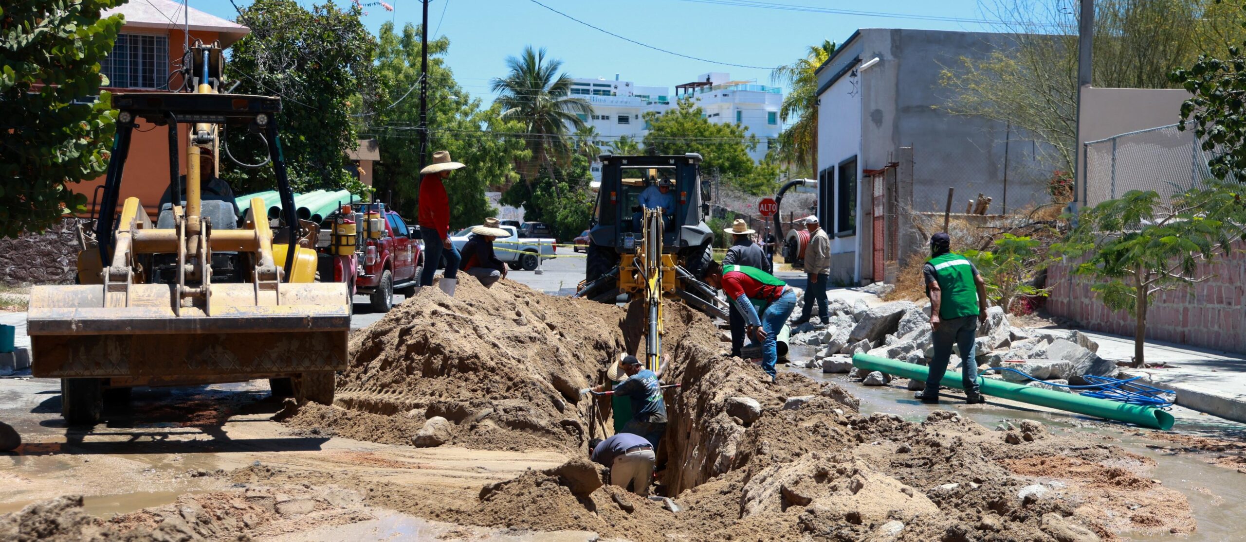 Concluye Oomsapas de La Paz reparación de drenaje en calle Rosales