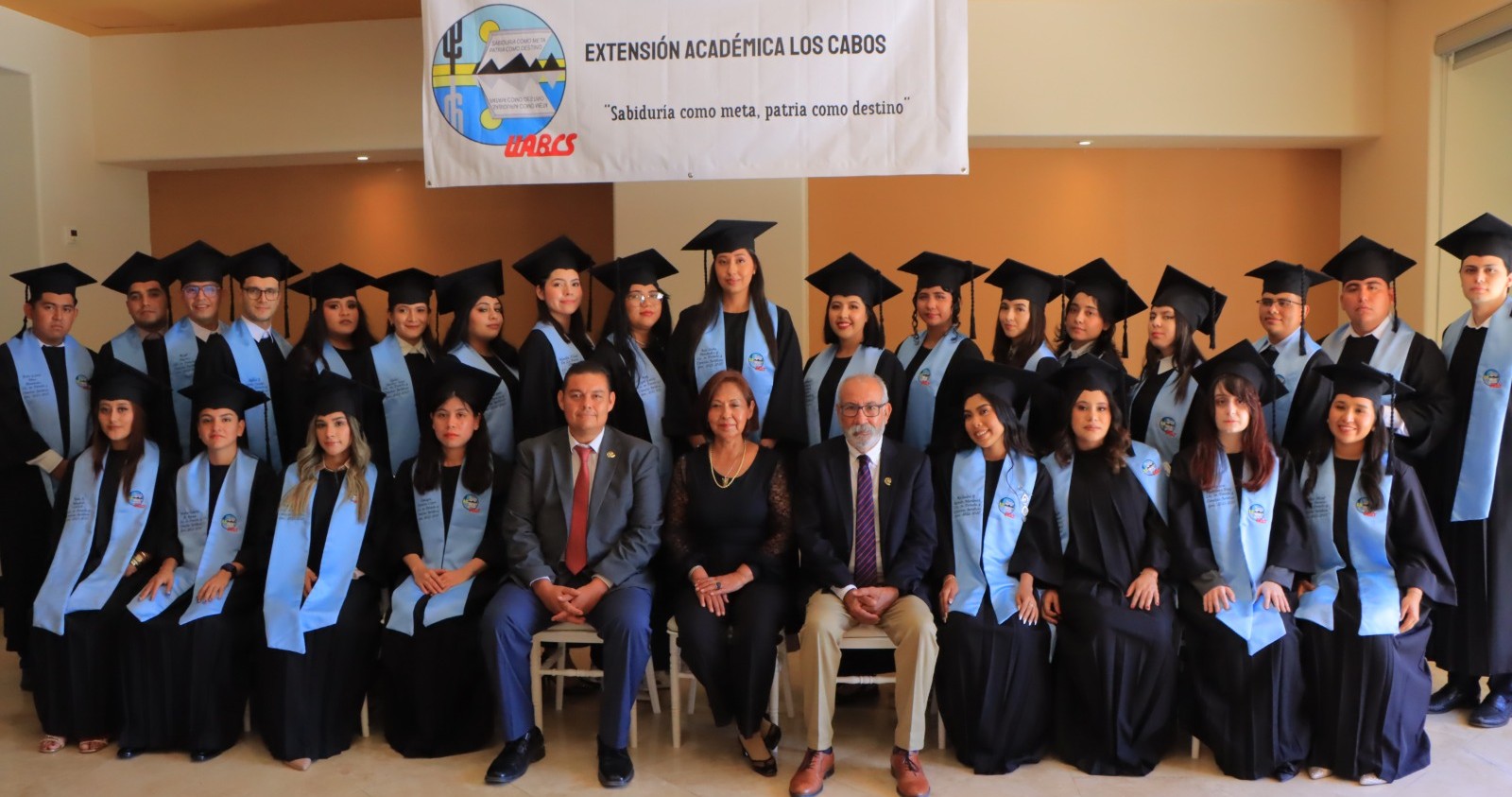 UABCS Los Cabos entrega a la sociedad 48 egresados de la carrera de Derecho y Ciencias Jurídicas