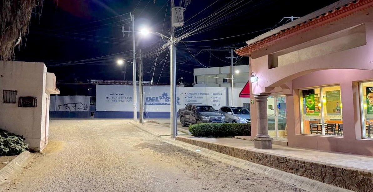 Iluminan el bulevar Mezquite: colocan nuevas luminarias en la colonia El Rosarito para reforzar la seguridad vial Iluminan el bulevar Mezquite: colocan nuevas luminarias en la colonia El Rosarito para reforzar la seguridad vial