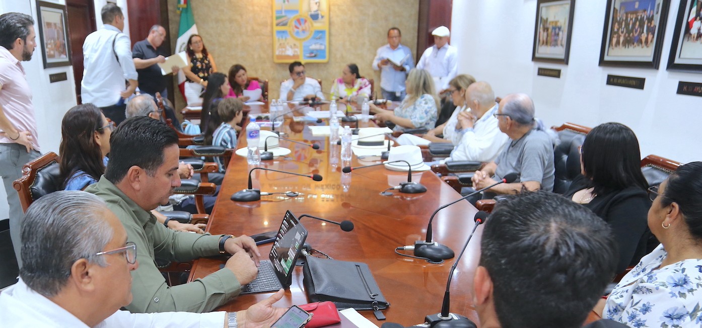 Priorizan autoridades de Los Cabos diálogo con vecinos de Casa Blanca sobre proyecto comunitario