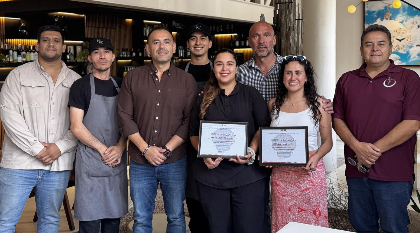 Fortalecen atención turística con entrega de distintivo Balandra a hoteles de La Paz