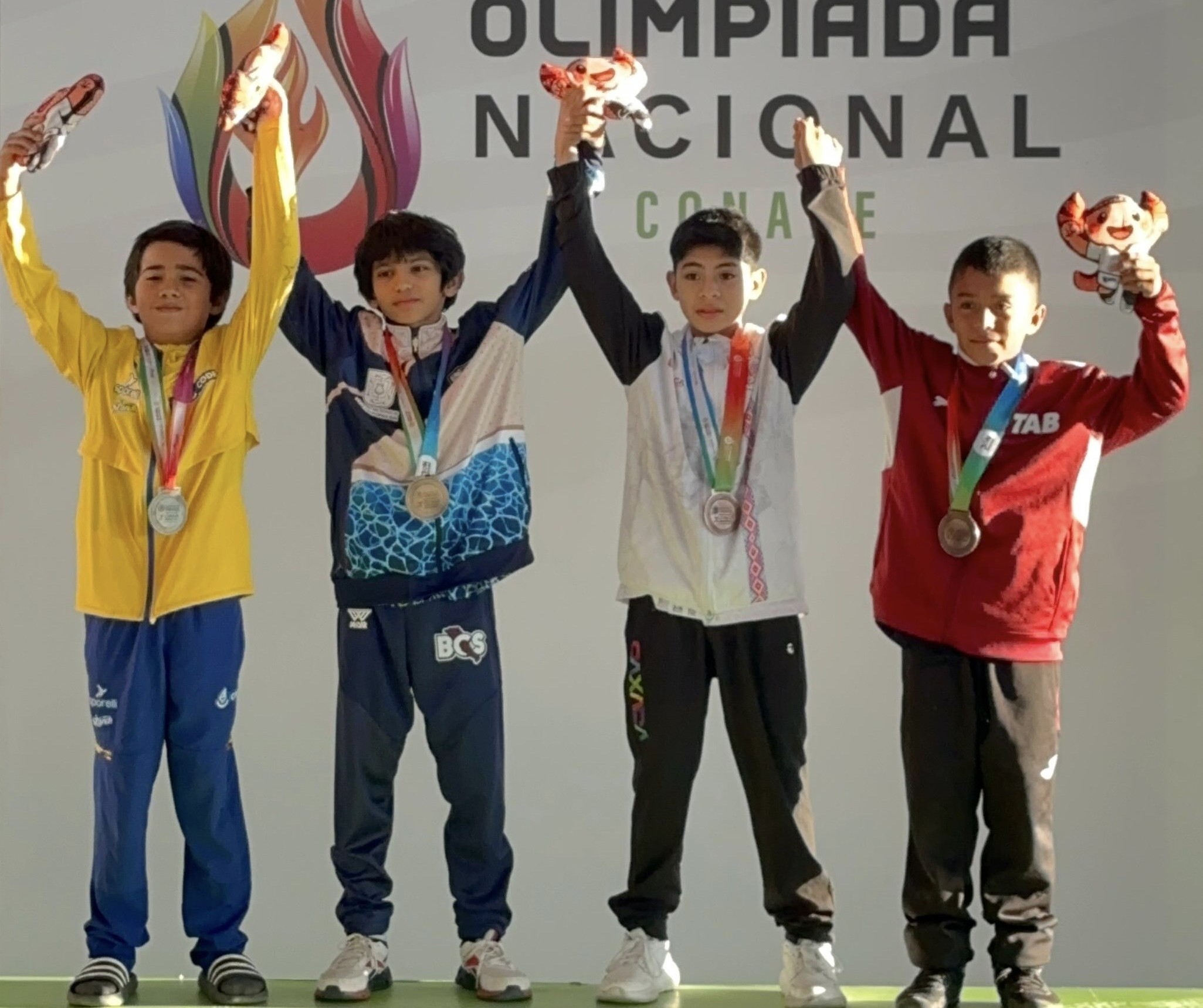 BCS gana oro y tres bronces en luchas asociadas de la ON2026