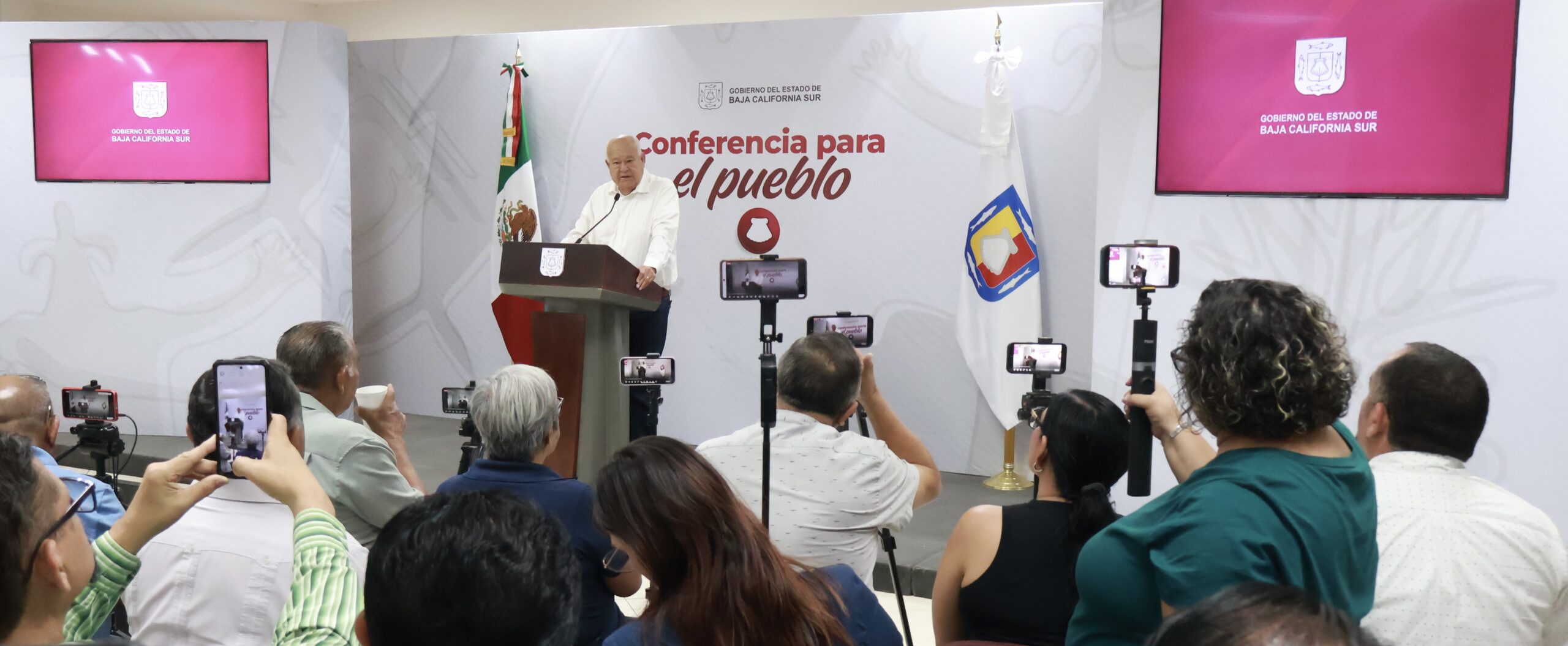 Presenta Víctor Castro avances y resultados en salud a cinco años de gobierno