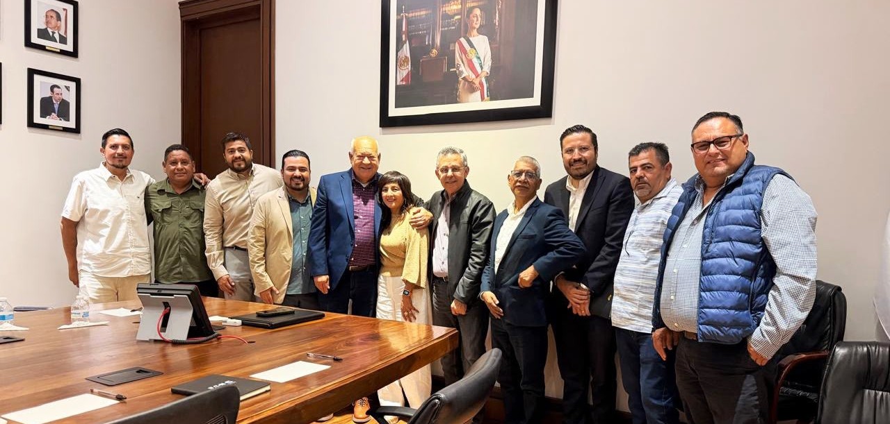 Acude gobernador Víctor Castro a primera mesa de trabajo para avanzar en acuerdos del sector transporte en BCS