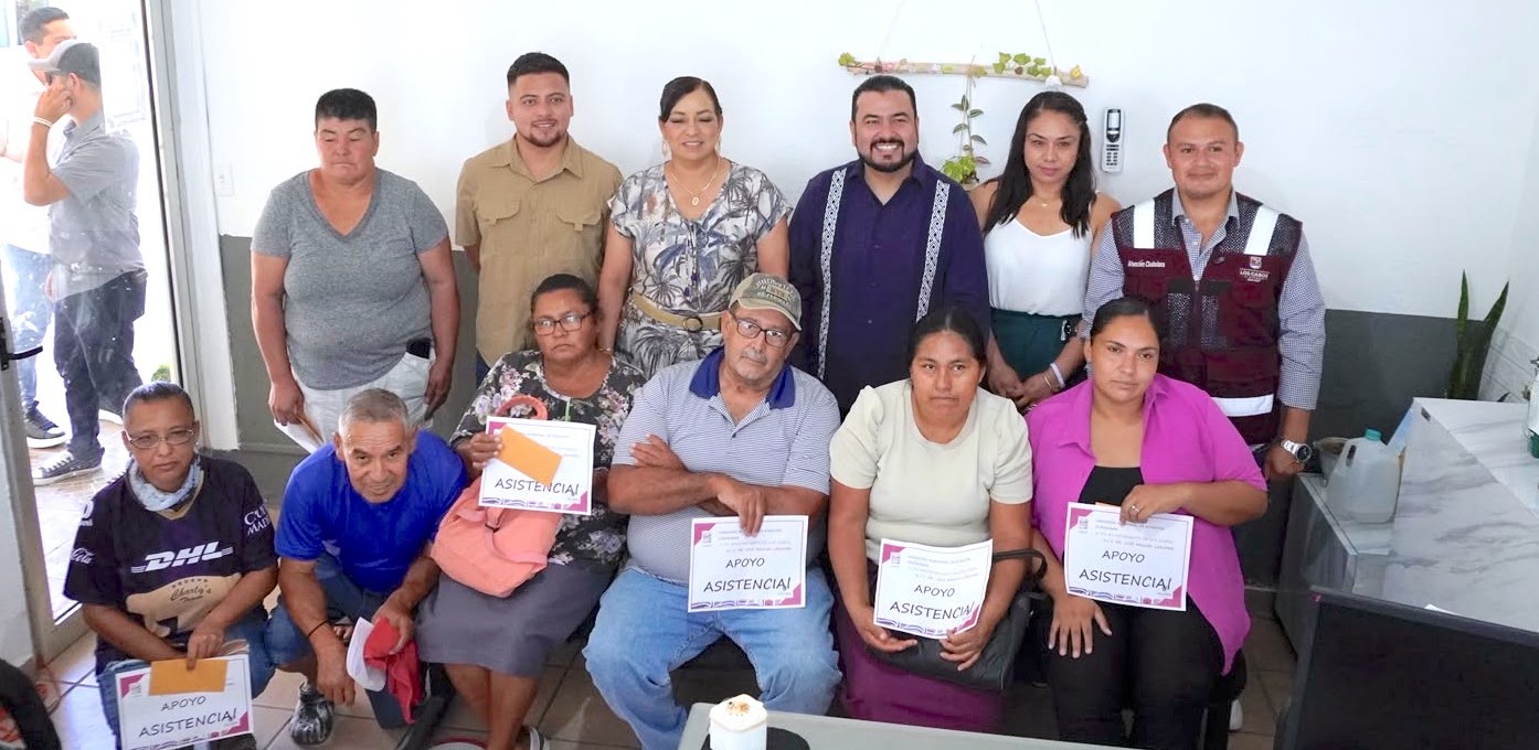 Entrega Atención Ciudadana apoyos asistenciales a familias de la zona norte de Los Cabos