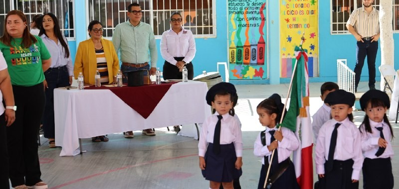 Encabeza Presidenta del SEDIF clausura en el CAI Loma Linda, en La Paz Encabeza Presidenta del SEDIF clausura en el CAI Loma Linda, en La Paz