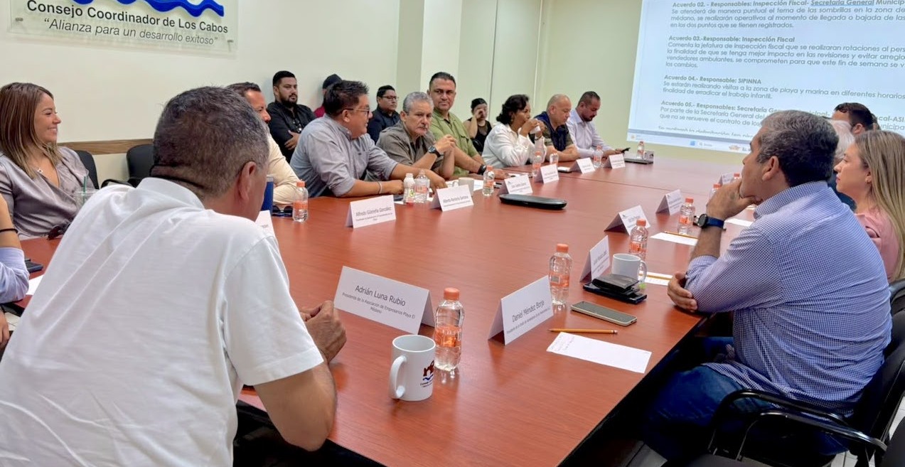 Analiza Ayuntamiento de Los Cabos y Consejo Coordinador acciones en seguridad, movilidad y ordenamiento de playas