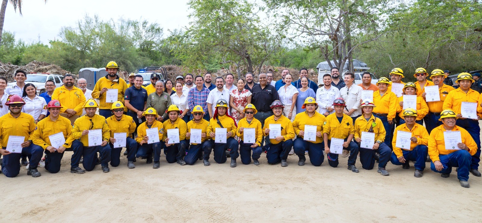 Reconoce Ayuntamiento de Los Cabos a brigadistas y bomberos que protegen el estero josefino