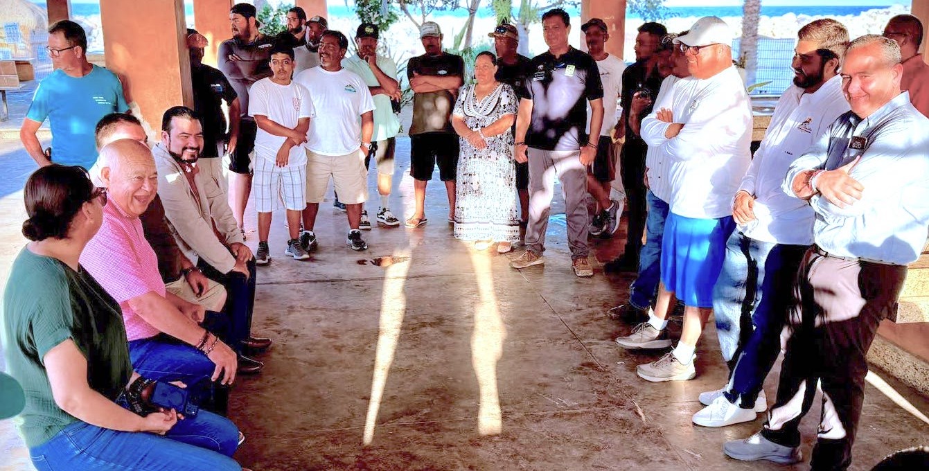 Acuerdan autoridades municipales y estatales acciones en beneficio de familias de la comunidad de La Playa Acuerdan autoridades municipales y estatales acciones en beneficio de familias de la comunidad de La Playa