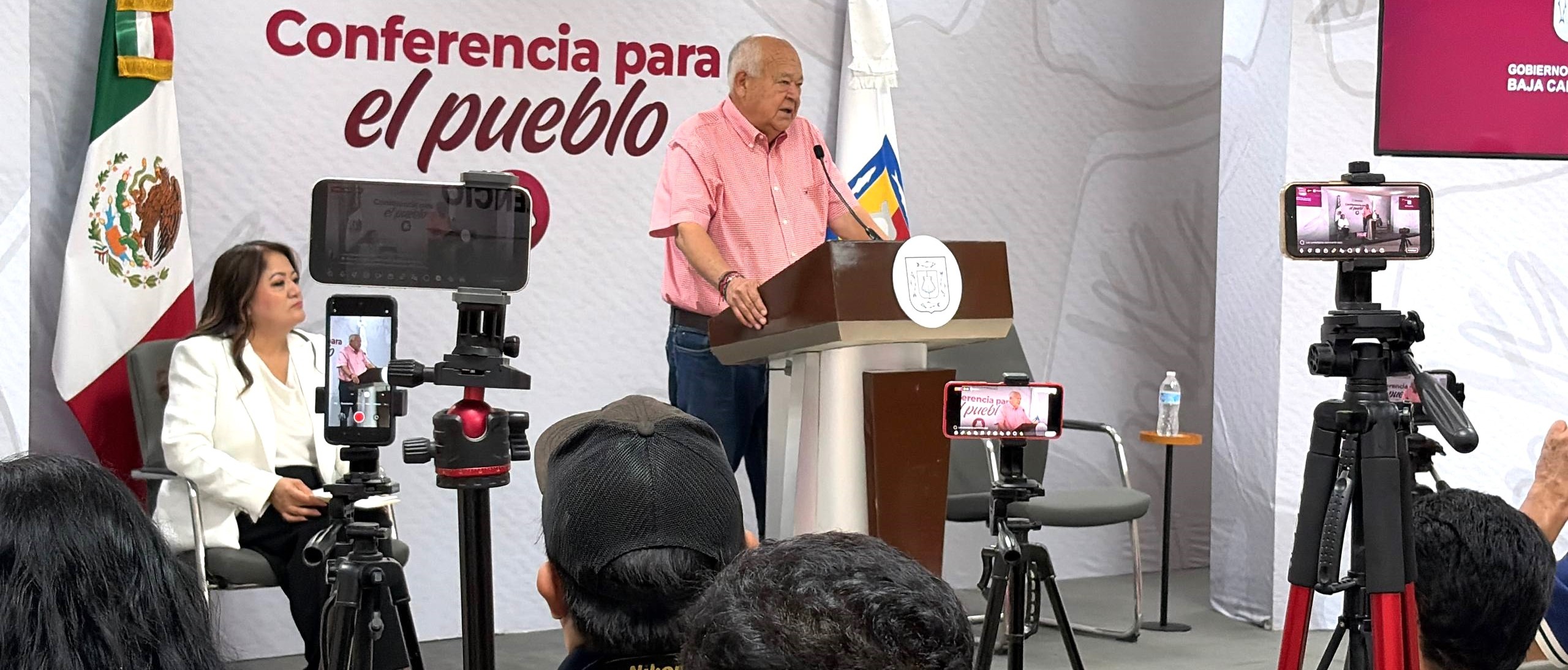 “Nuestro gobierno se distingue por la transparencia, honradez y responsabilidad”: Víctor Castro