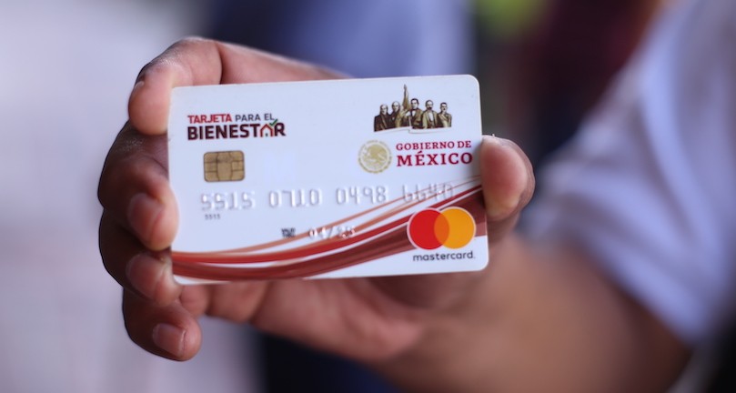 Quienes no recibieron su tarjeta de la beca Rita Cetina pueden recogerla antes del 10 de agosto para recibir el pago