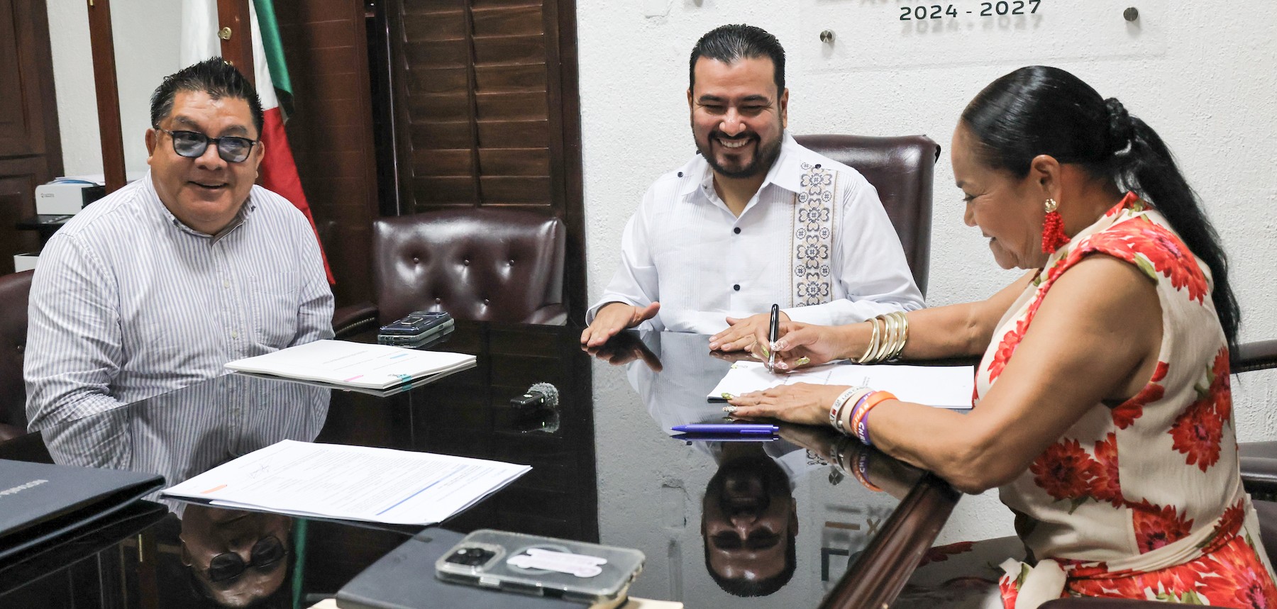 Brinda Ayuntamiento certeza jurídica a casi 5 mil familias de la colonia López Obrador en CSL