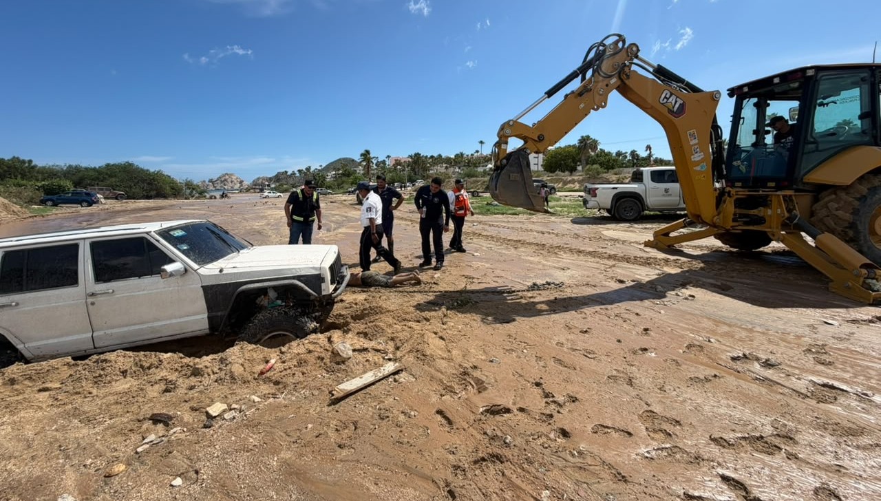 Mantiene gobierno de Los Cabos operativo de prevención y auxilio ante lluvias Mantiene gobierno de Los Cabos operativo de prevención y auxilio ante lluvias