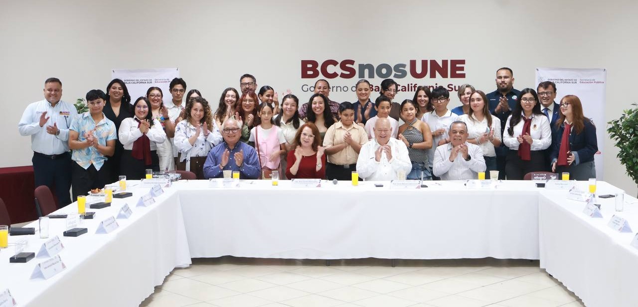 Reconoce gobernador Víctor Castro a 30 talentos sudcalifornianos de ExpoCiencias