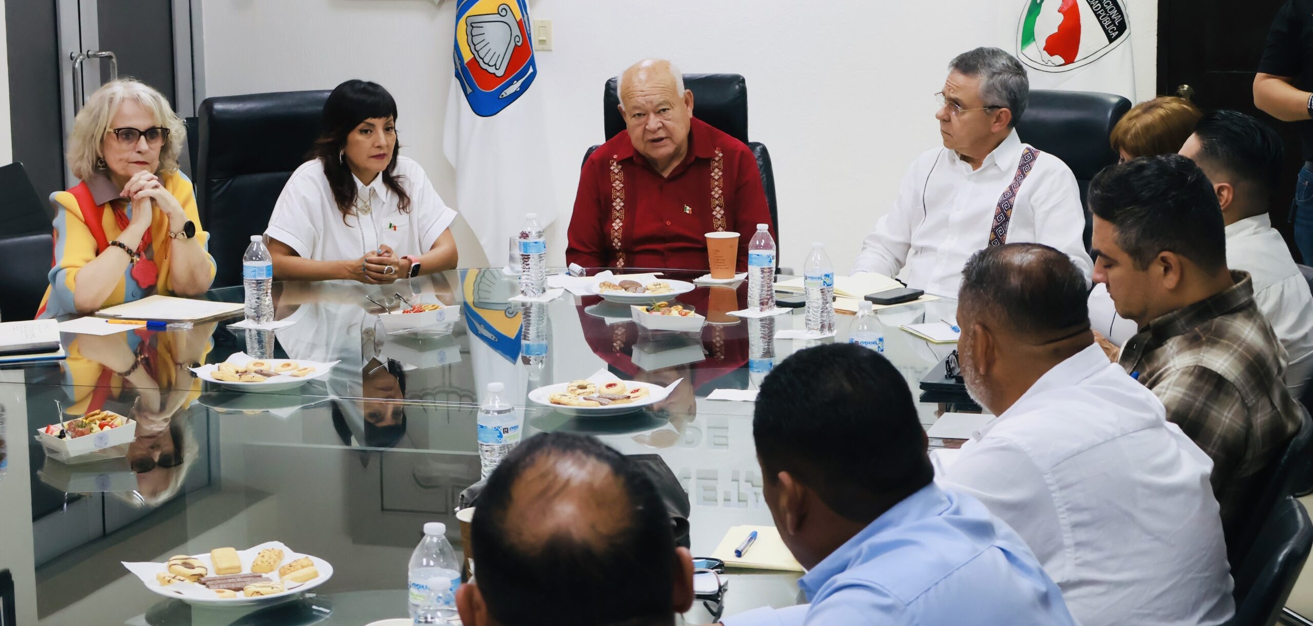 Se reúnen autoridades y transportistas; avanzan en la regulación del transporte público en Los Cabos