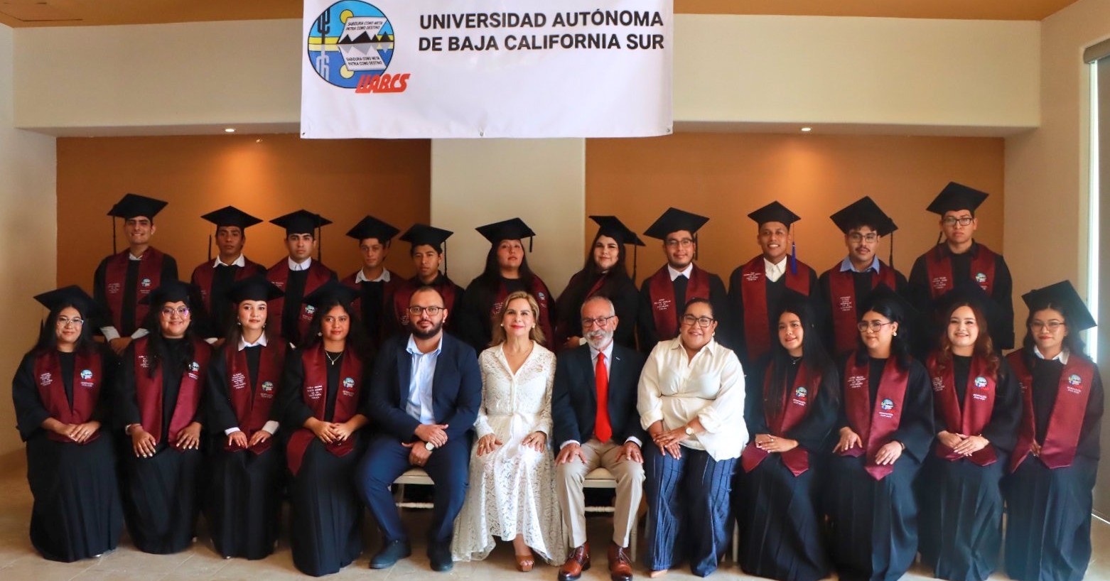 UABCS Los Cabos egresa a 167 jóvenes de diferentes programas educativos