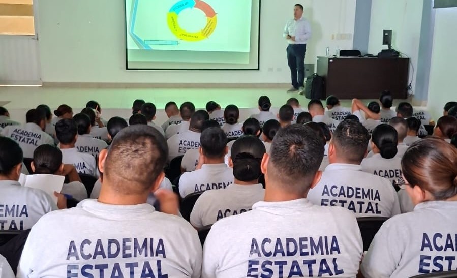 Capacitan a 178 cadetes de BCS en técnicas de investigación e inteligencia