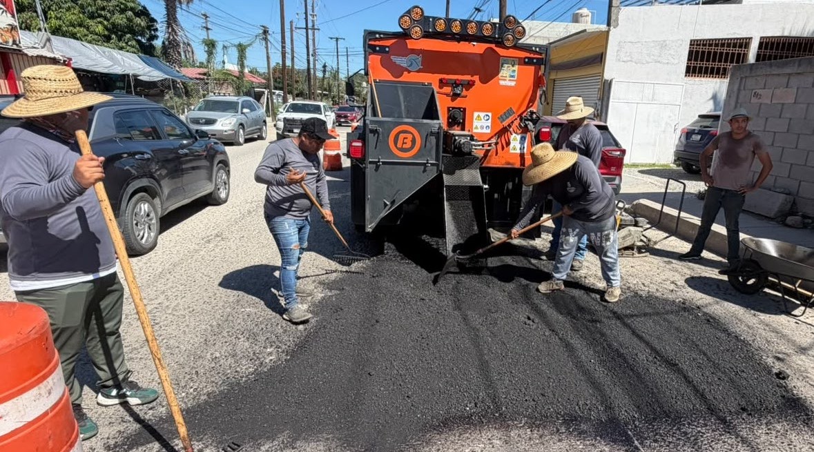 Atienden en Los Cabos reportes ciudadanos con programa permanente de bacheo